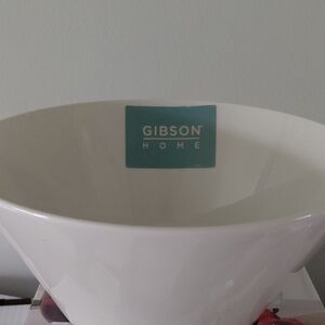 Gibson White Gloss Ceramic Serving Bowl